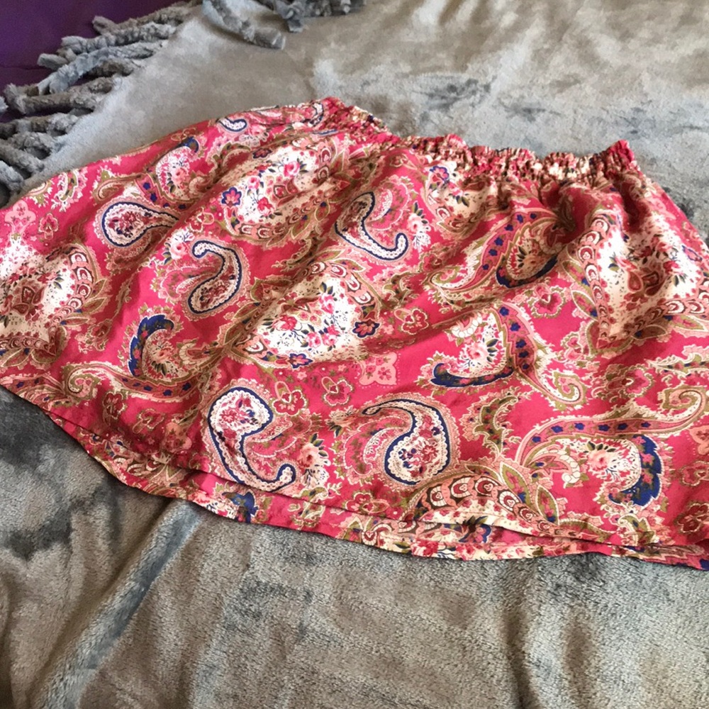 Pink paisley print skirt